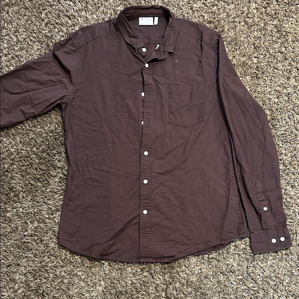 Men's Casual Button-Down Shirt in Rich Brown